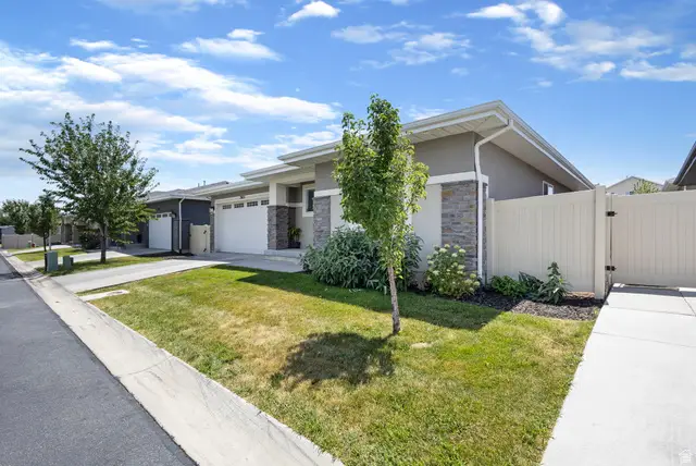 7853 W Sunny Day Way S, Magna, UT 84044 - #3