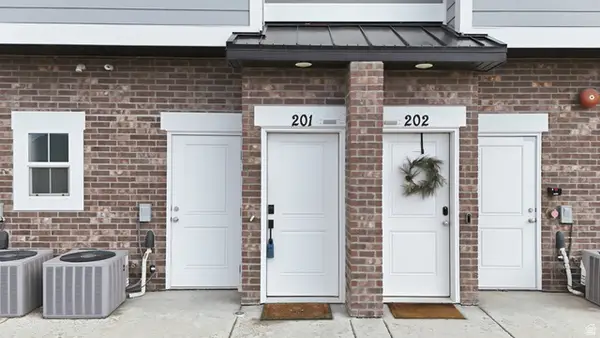 1593 N 160 W #201, North Logan, UT 84341