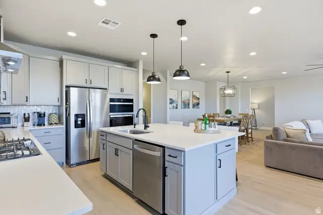 649 S Molveno Trl, Saint George, UT 84770 - #3