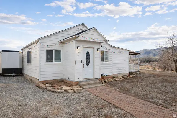 141 Garden Rd, East Carbon, UT 84520