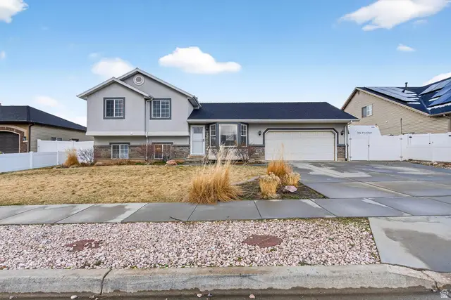 768 W 1090 N, Clinton, UT 84015 - #2