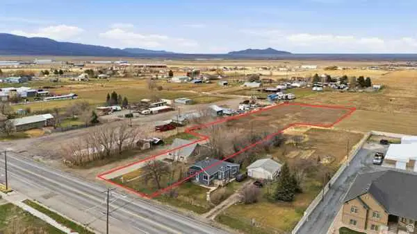 798 W Vine St, Tooele, UT 84074 - #2