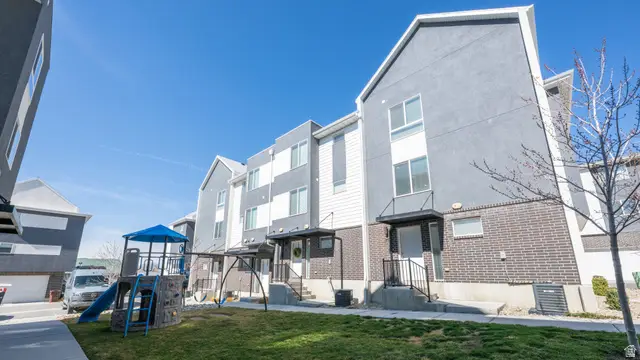 75 E Hamblin Ln #141, Clearfield, UT 84015 - #2