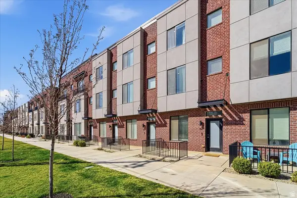 25 E Center St #62, North Salt Lake, UT 84054