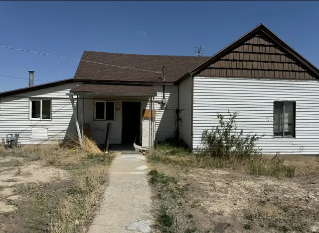 185 S 100 E, Castle Dale, UT 84513 - #3