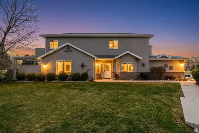 113 N Hillsborough Dr, Pleasant View, UT 84414 - #3