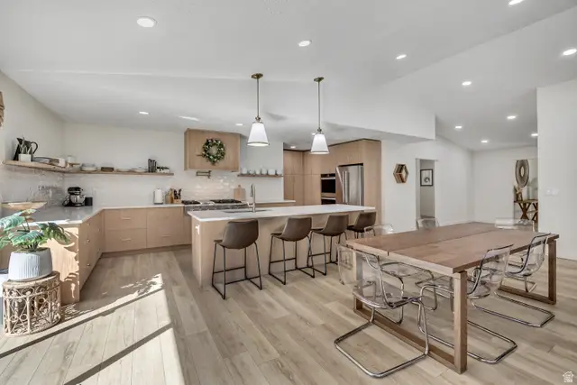 10870 S Lostwood Dr, Sandy, UT 84092 - #2