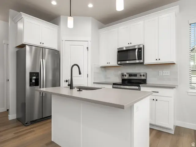 920 N Hillcrest Ln, Lehi, UT 84048 - #2