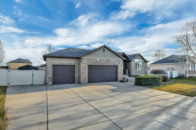 1091 W 2175 S, Syracuse, UT 84075 - #3