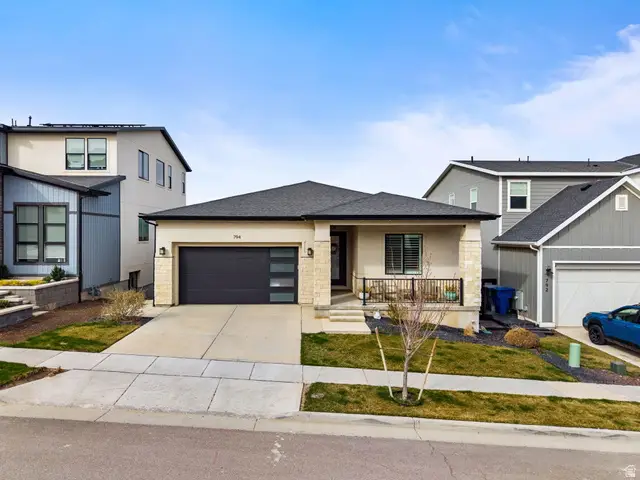 794 S Miller Ave, North Salt Lake, UT 84054 - #3