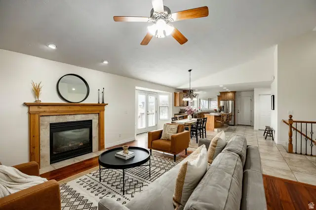 1420 W Jordan Hills Dr S, South Jordan, UT 84095 - #3