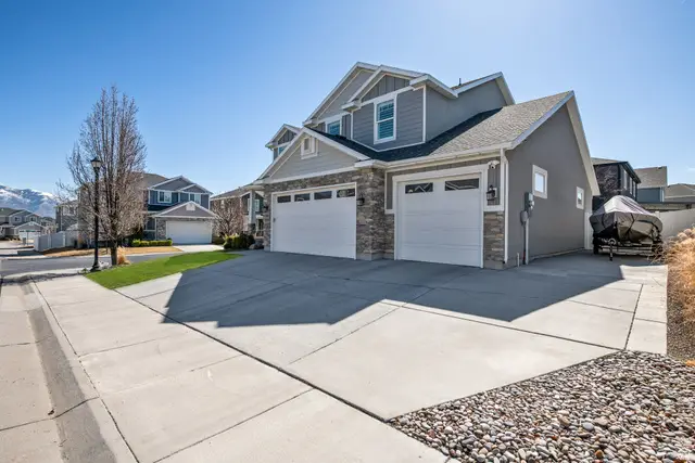 3803 W Coastal Dune Dr, South Jordan, UT 84009 - #2