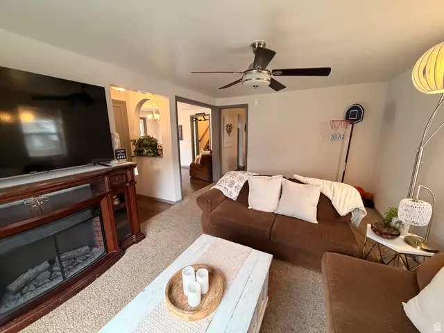 110 S 200 E, Springville, UT 84663 - #3