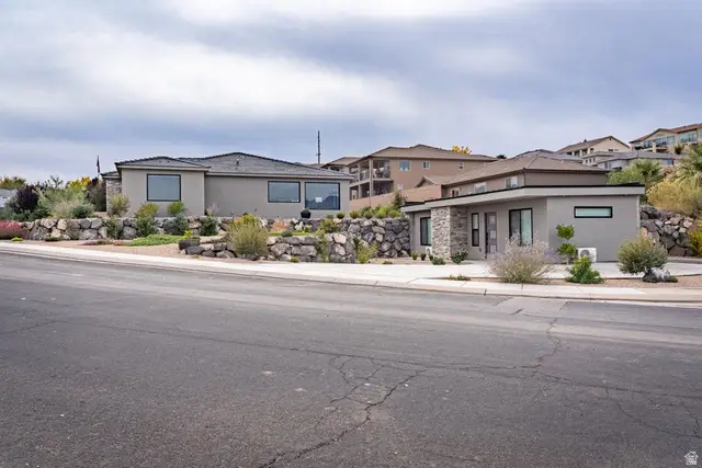 1245 N Main St, Hurricane, UT 84737 - #2