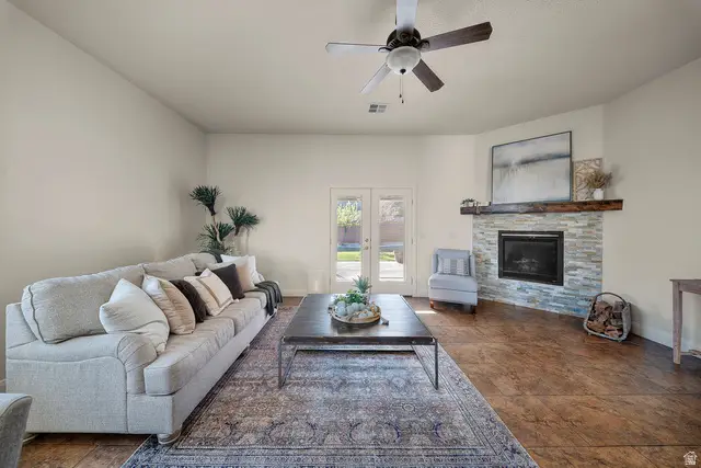 1907 N Creek Side Ct, Washington, UT 84780 - #1