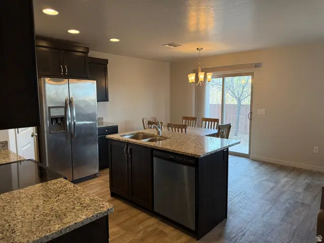 3198 S Relic Ridge Dr, Saint George, UT 84790 - #2