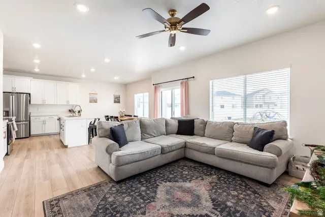 3784 N Cuade St, Eagle Mountain, UT 84005 - #2