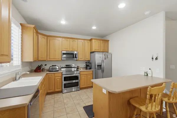 4724 W Wagon Train Dr S, Herriman, UT 84096