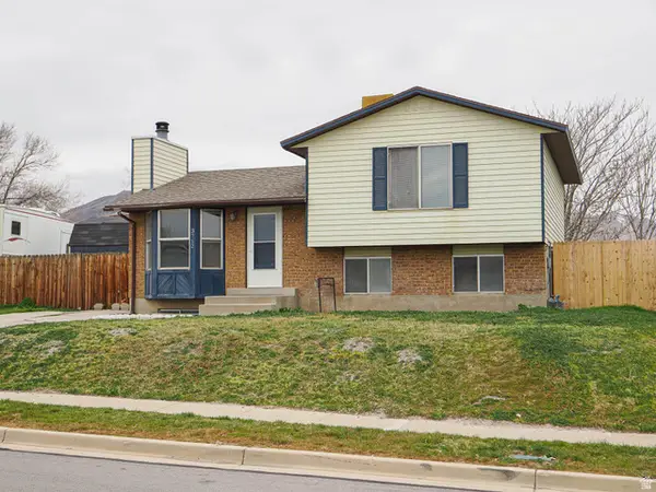 3712 S Lone Star Cir, Magna, UT 84044