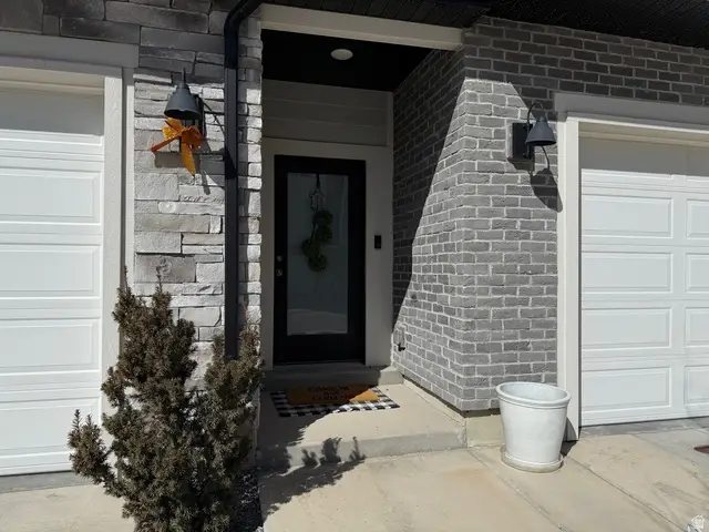 689 E Ryegrass N, Eagle Mountain, UT 84005 - #2