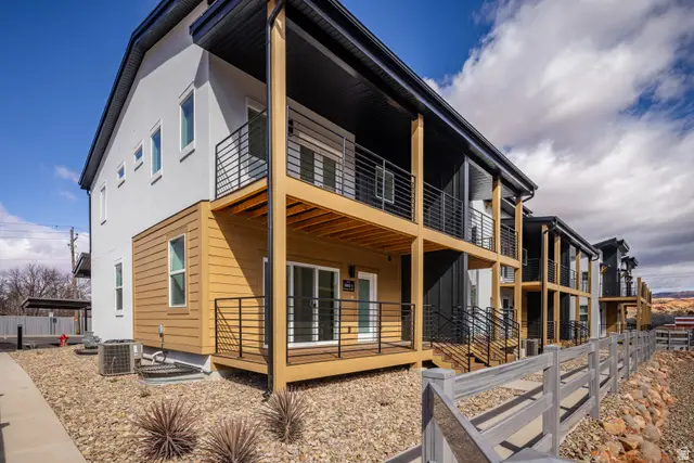 2882 E Desert Sol Ct, Moab, UT 84532 - #2