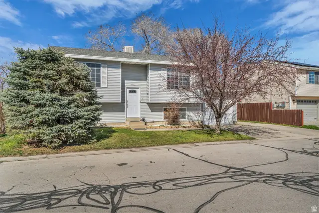 4746 W Roundtable Rd S, West Valley City, UT 84120 - #2