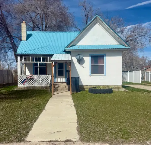 274 W Oneida St, Preston, ID 83263