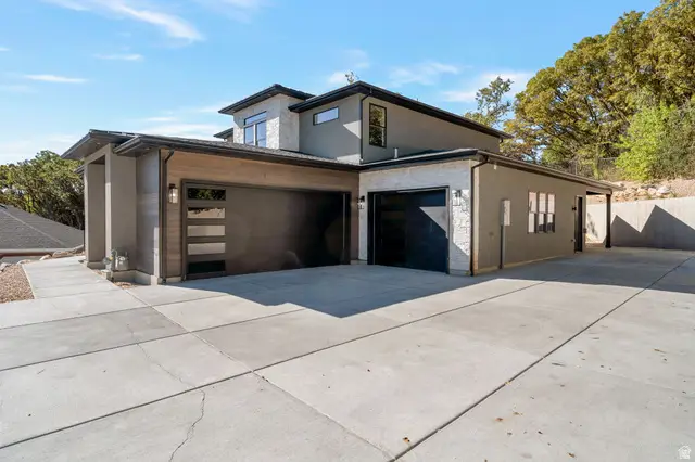 5619 S Fox Chase Dr E, South Ogden, UT 84403 - #2