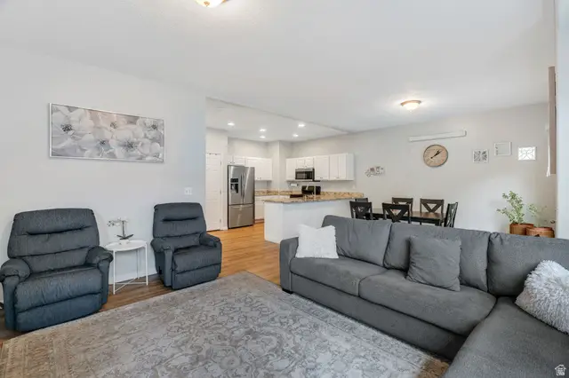 11007 S Birch Creek Rd, South Jordan, UT 84095 - #3