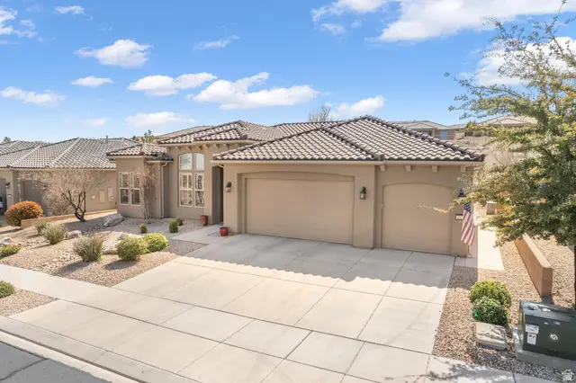 1525 W Garnet Ridge Dr, Saint George, UT 84790 - #3