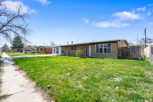 3260 S Maple Way W, West Valley City, UT 84119