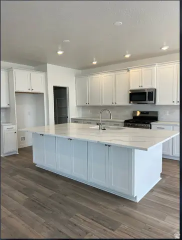 3033 N Summer Wood Dr #646, Eagle Mountain, UT 84005 - #3