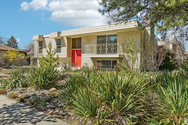 7404 S Sunhill Cir E, Cottonwood Heights, UT 84121 - #1