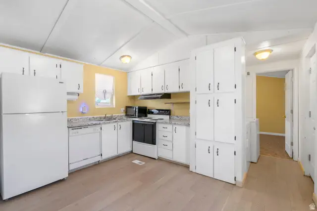 225 N 100 E, Joseph, UT 84739 - #3