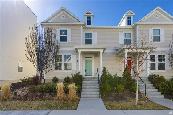 6321 W Moon Dr, South Jordan, UT 84009