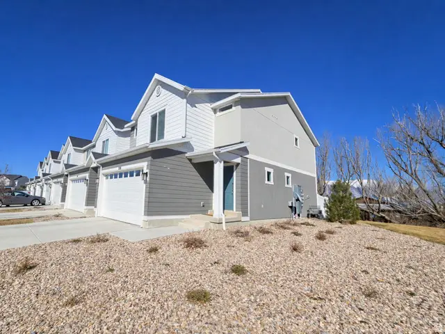 338 N Starboard Ln, Saratoga Springs, UT 84045 - #2