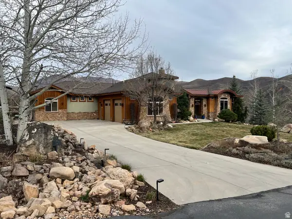 47 S Meadow Dr, Springville, UT 84663