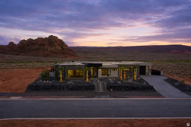 5657 W Scattered Stars Way, Hurricane, UT 84737 - #2