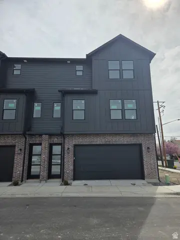 314 E Woodscape Way S, Sandy, UT 84047