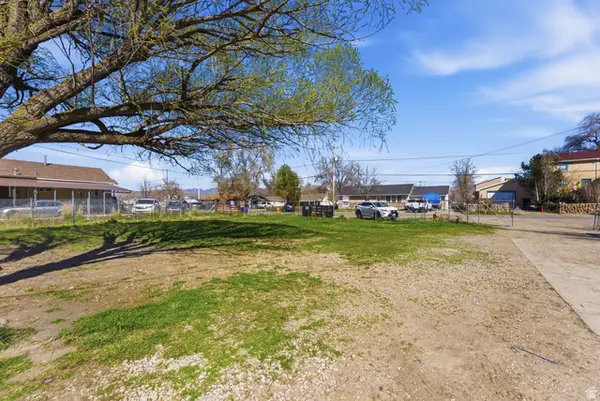 2504 S Chesterfield St, West Valley City, UT 84119