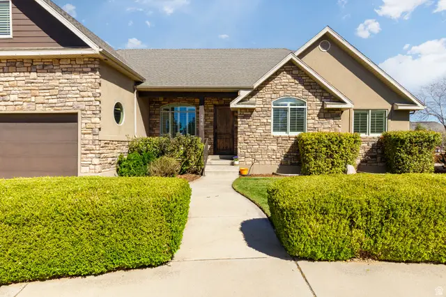 346 W Canyon Trails Dr, Dammeron Valley, UT 84783 - #3