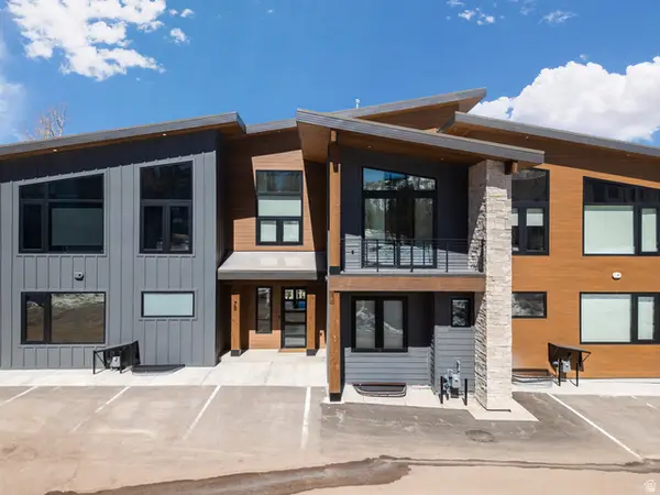 160 W Ridge View St #7B, Brian Head, UT 84719