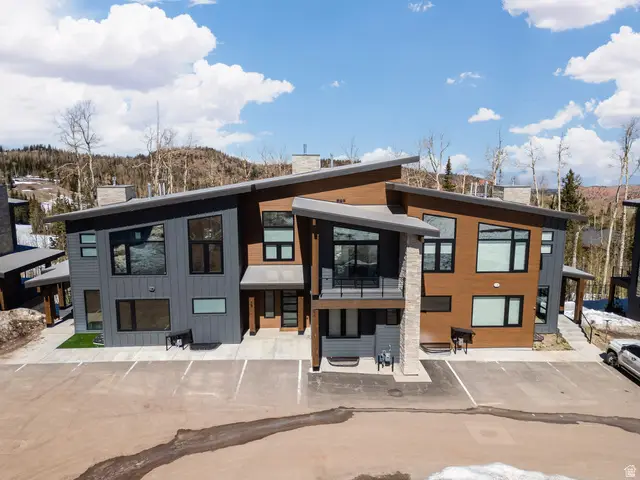 160 W Ridge View St #7B, Brian Head, UT 84719 - #3