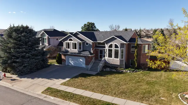 1447 E Edgecliff Dr, Sandy, UT 84092 - #2