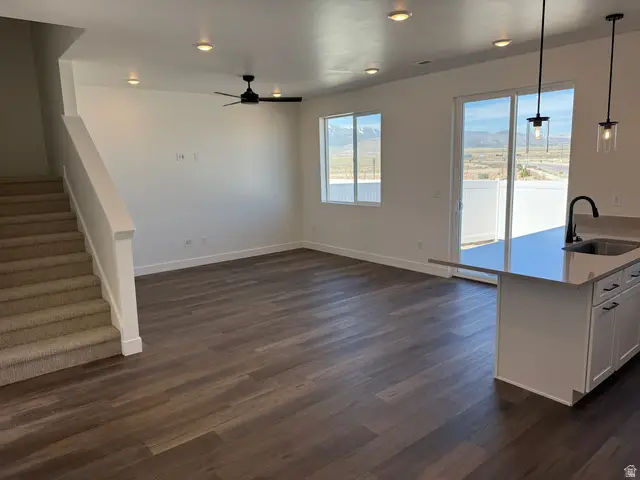 667 E Ryegrass Dr #302, Eagle Mountain, UT 84005 - #3