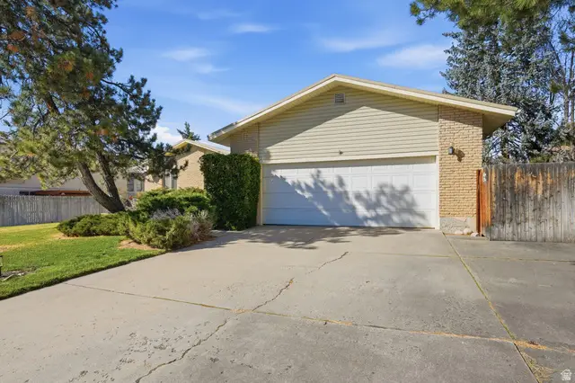 1781 E Portal Way S, Sandy, UT 84093 - #3