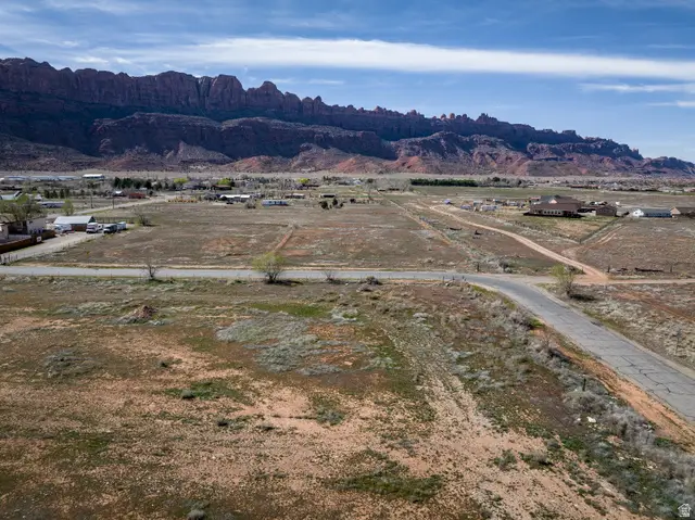 4655 S Sunny Acres Ln, Moab, UT 84532 - #3