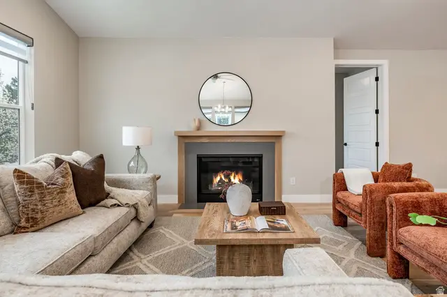 1670 E Hopkins Ln, Salt Lake City, UT 84108 - #3