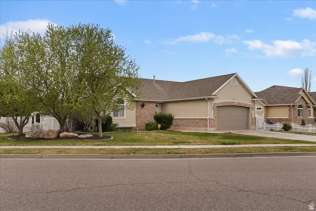1857 W 2575 S, Syracuse, UT 84075 - #2