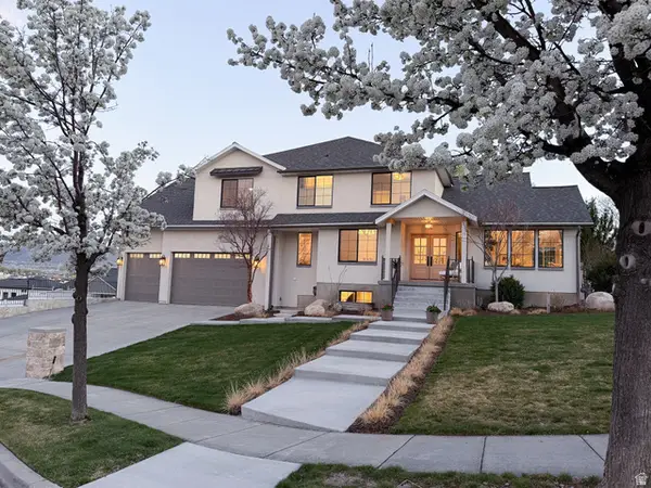 1079 W Ridgeside Ct S, South Jordan, UT 84095